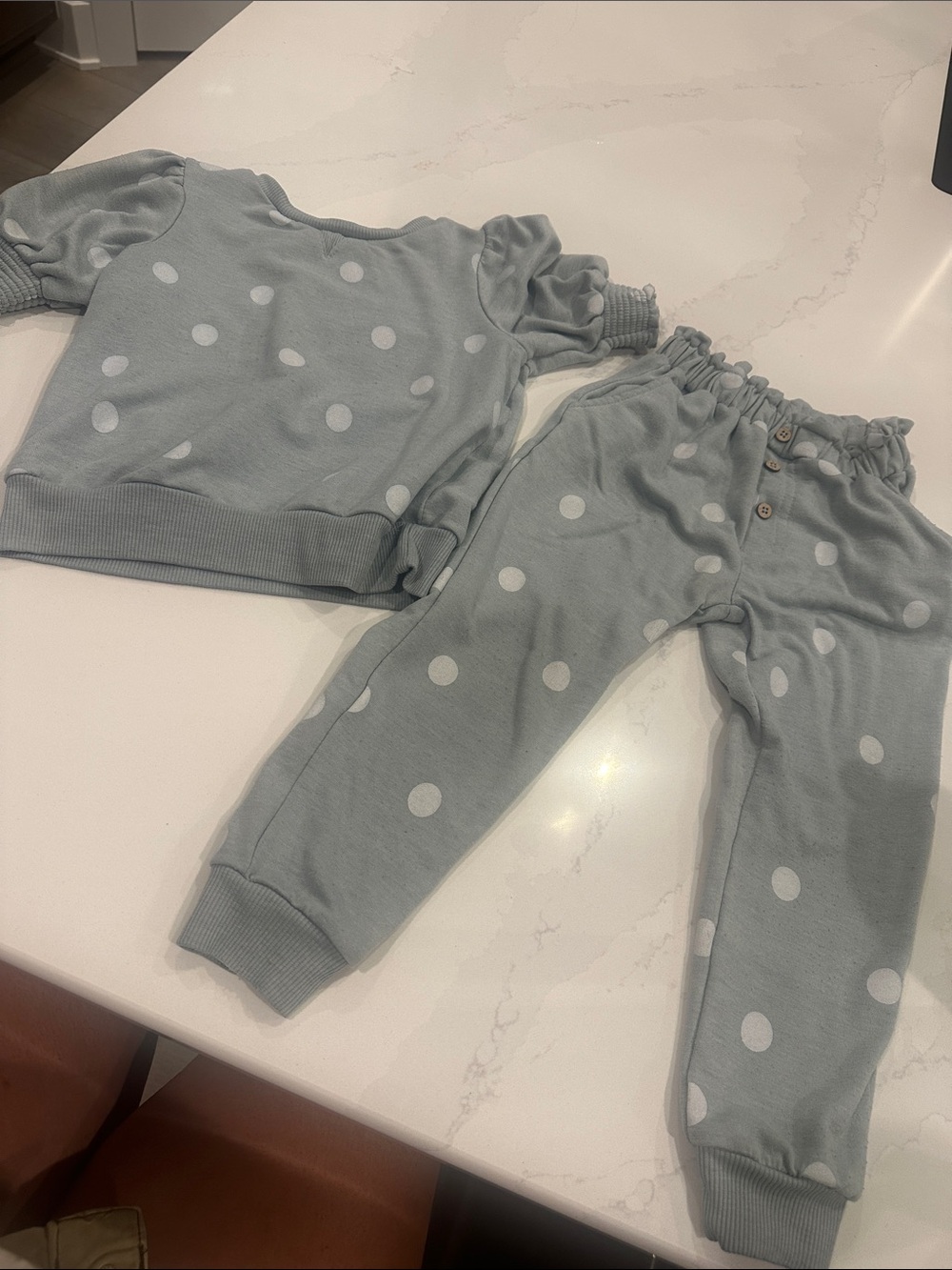 Jessica Simpson toddler short sleeve polka dot sweatsuit set blue and white 4T